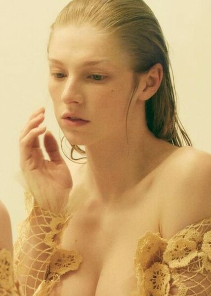 Hunter Schafer photo