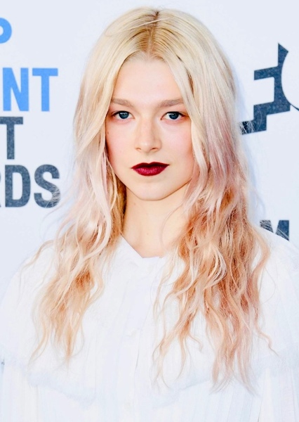 Hunter Schafer photo