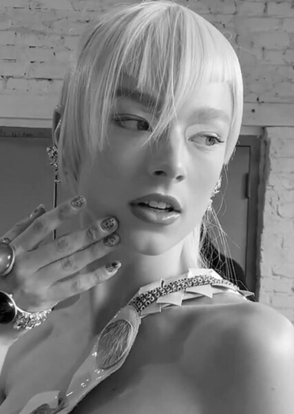 Hunter Schafer photo