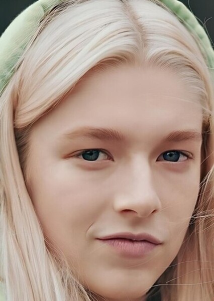 Hunter Schafer photo