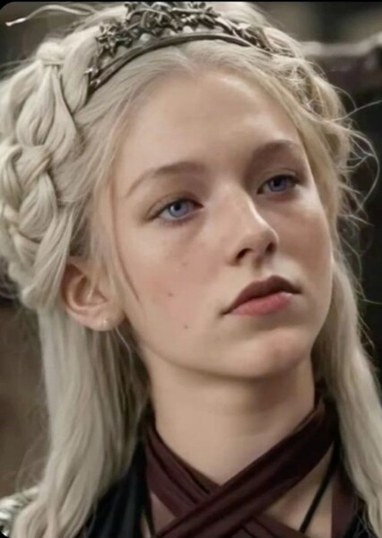 Hunter Schafer photo