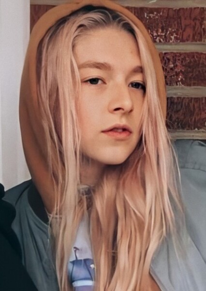 Hunter Schafer photo
