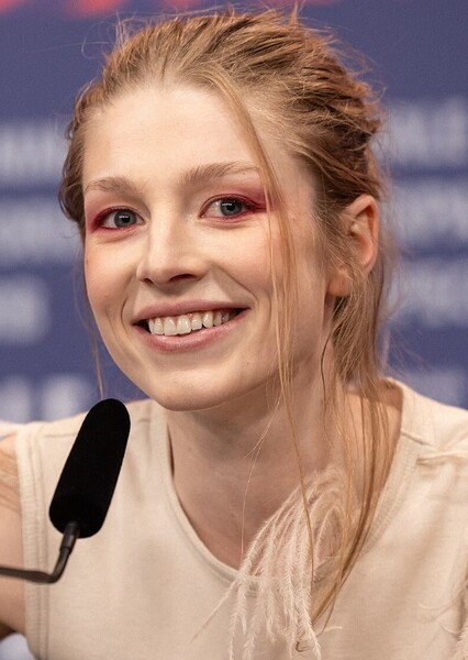 Hunter Schafer photo