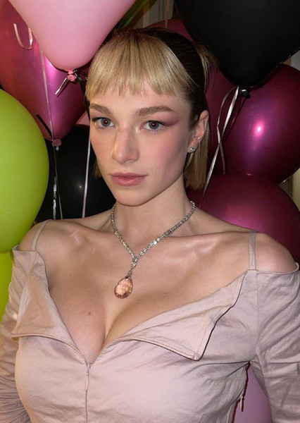 Hunter Schafer photo