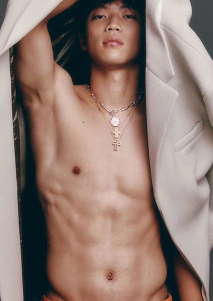 Hwang Hee-chan photo
