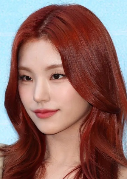 Hwang Yeji photo