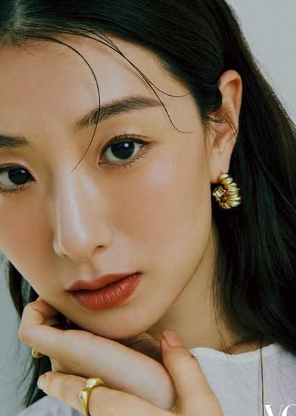 Hyunri photo