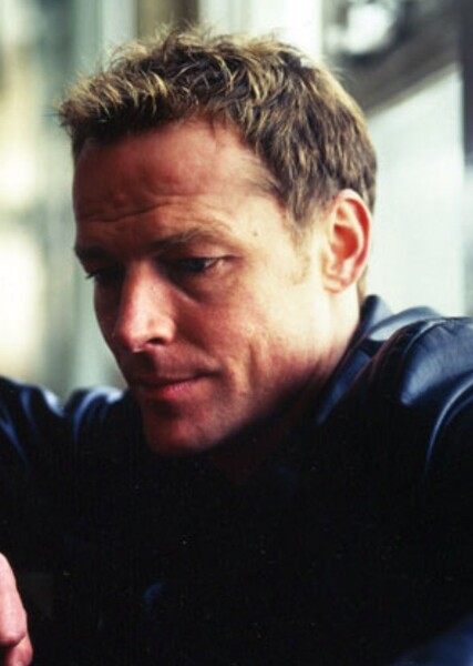 Iain Glen photo