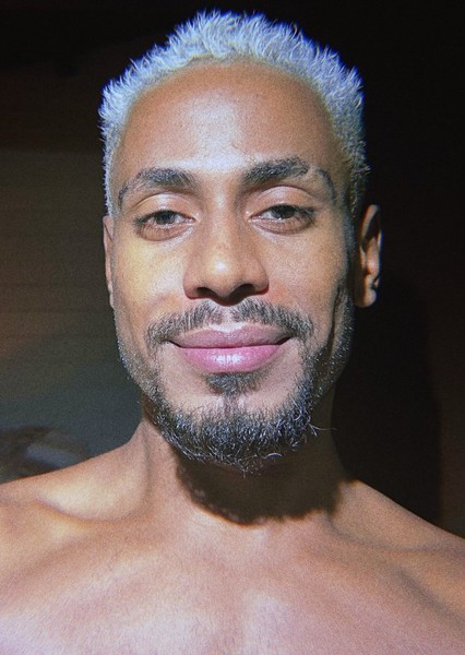 Ícaro Silva photo