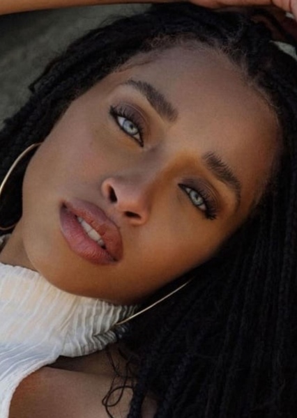 Idania Hopkin photo