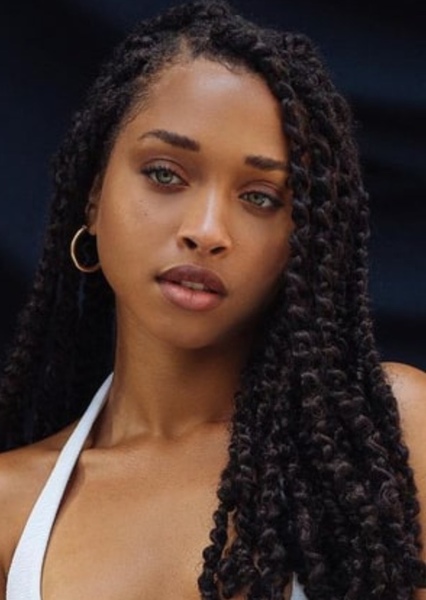 Idania Hopkin photo