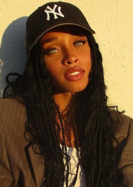 Idania Hopkin photo