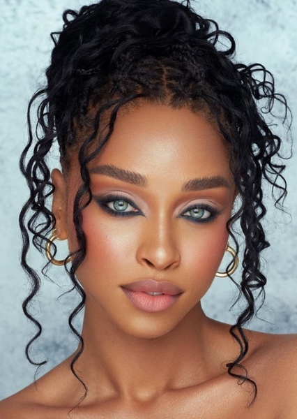 Idania Hopkin photo