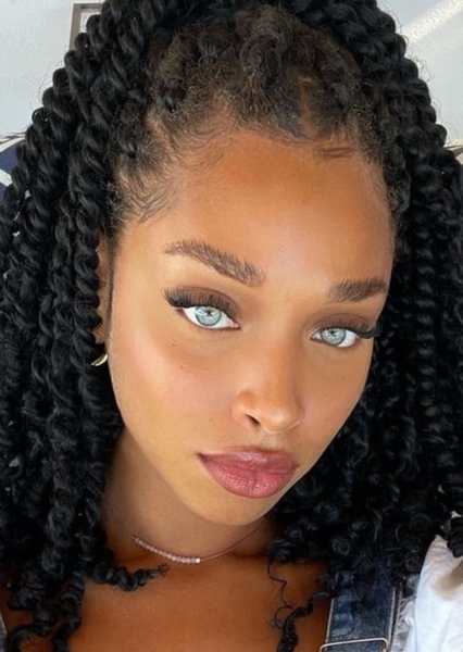 Idania Hopkin photo