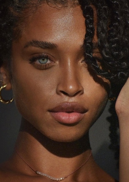 Idania Hopkin