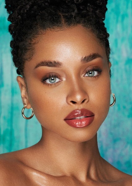 Idania Hopkin photo