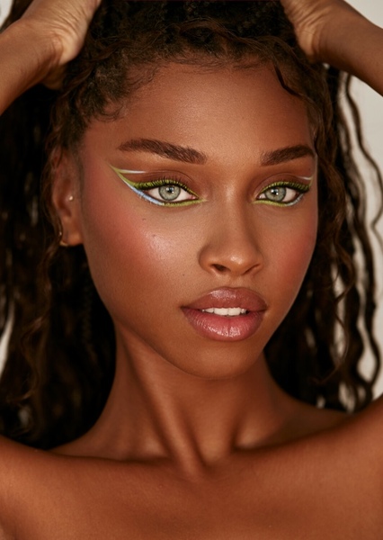 Idania Hopkin photo