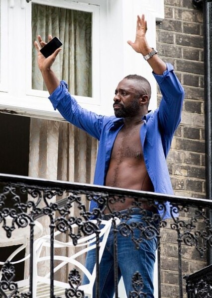 Idris Elba photo