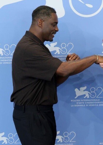 Idris Elba photo