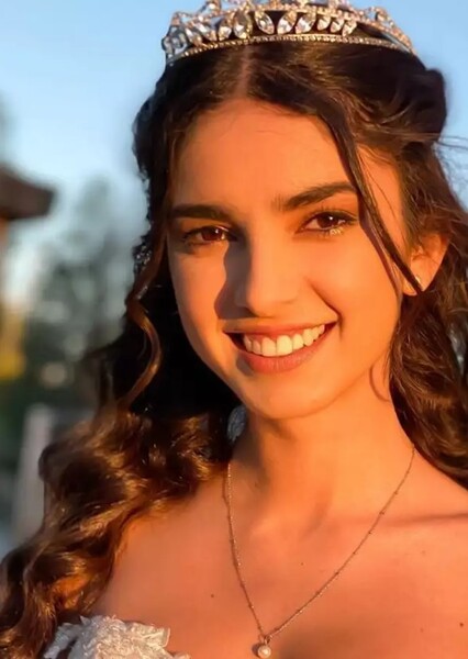 Ifigeneia Tzola photo
