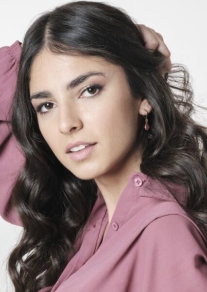 Ifigeneia Tzola photo