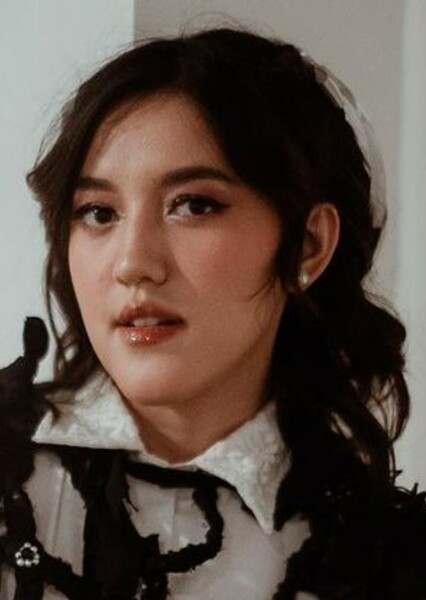 Ify alyssa saufika photo