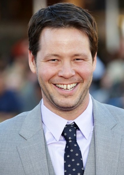 Ike Barinholtz photo