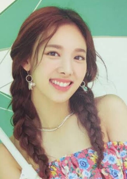 NAYEON photo