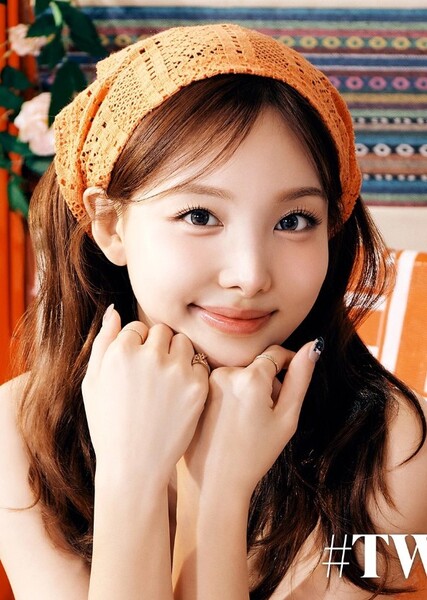 NAYEON photo
