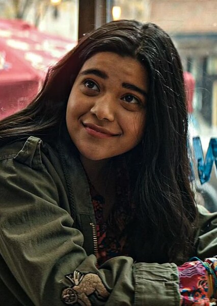Iman Vellani photo