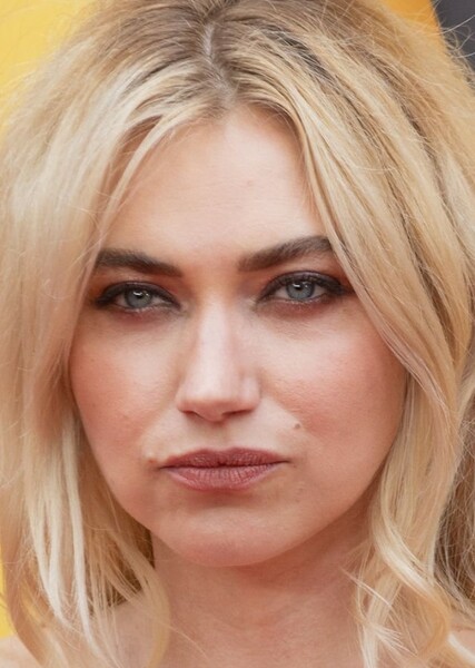 Imogen Poots photo