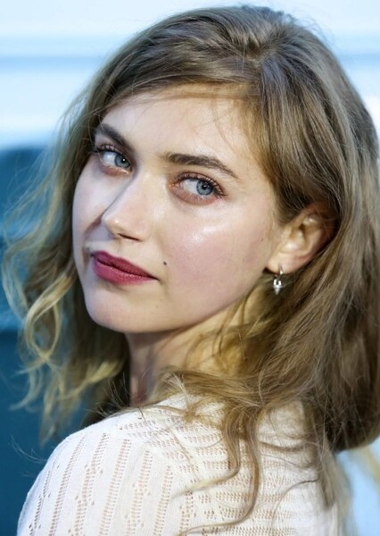 Imogen Poots photo