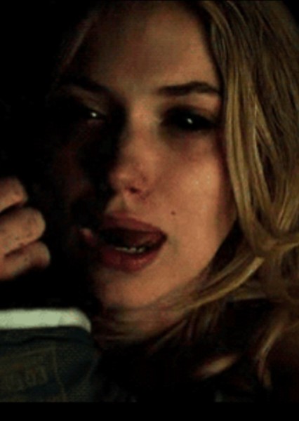 Imogen Poots photo