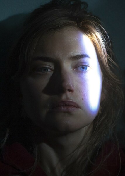 Imogen Poots photo