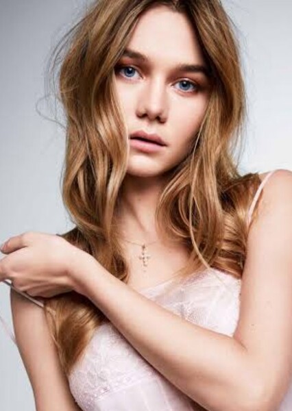 Imogen Waterhouse photo