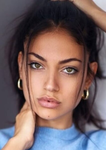 Inanna Sarkis photo