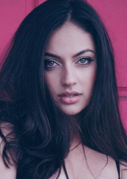 Inanna Sarkis photo