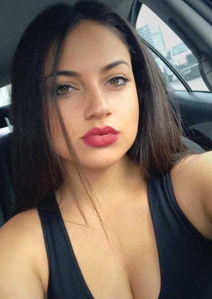 Inanna Sarkis photo