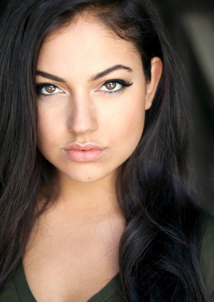 Inanna Sarkis photo