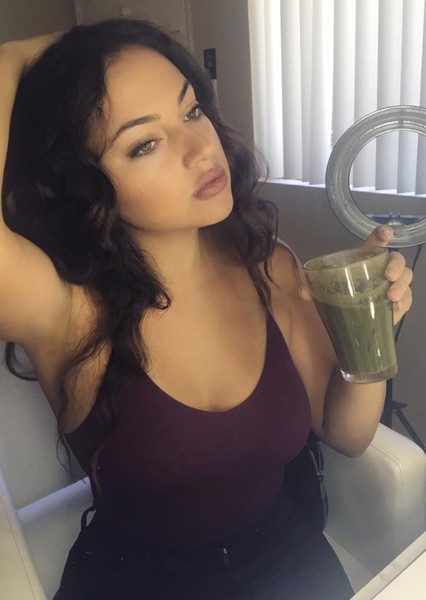 Inanna Sarkis photo