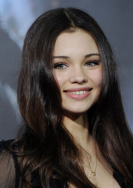 India Eisley photo