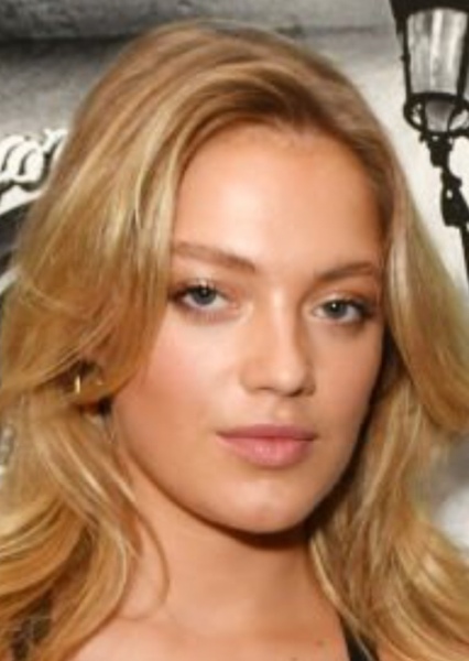 India Lillie Davies photo