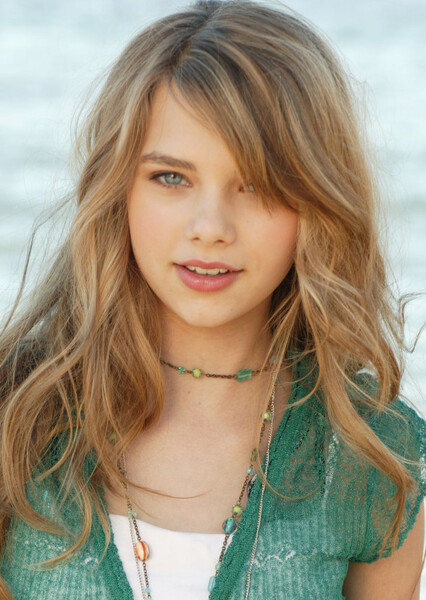 Indiana Evans photo