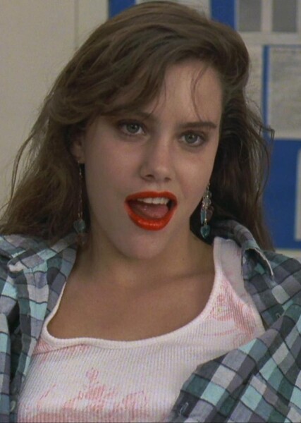 Ione Skye