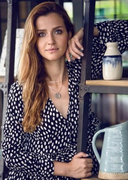Irem Helvacioglu photo