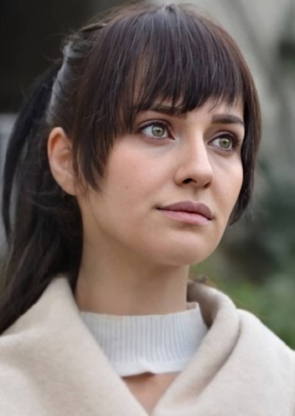 Irem Helvacioglu photo