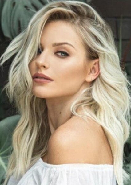 Irina Baeva photo