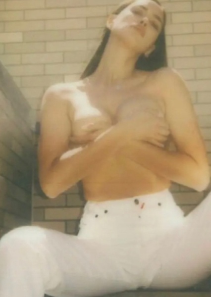 Irina Shayk photo
