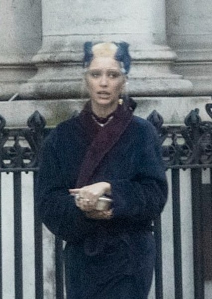 Iris Law photo