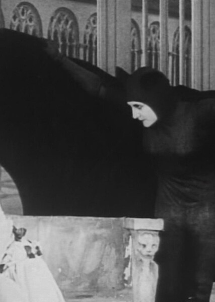 Irma Vep (Les Vampires)